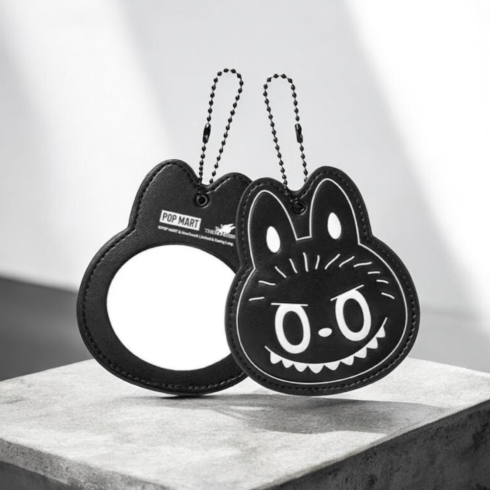 Pop Mart 10th Anniversary Exhibit Shanghai Exclusive- Mirror Pendant - Picture 2 of 9